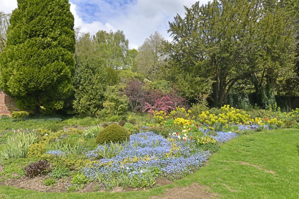 Scotney Castle Grounds