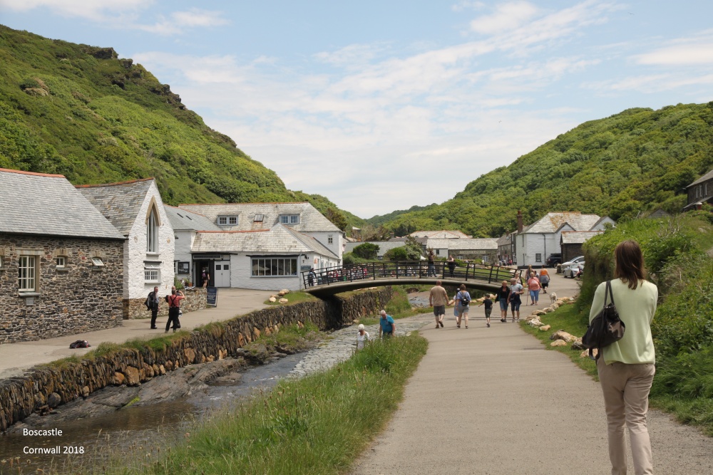 Riverside walk at Boscastle