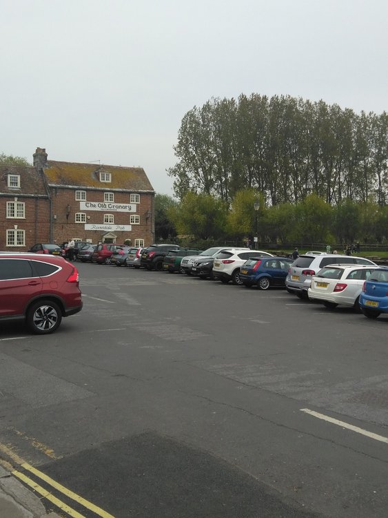 Riverside tranquility in Wareham