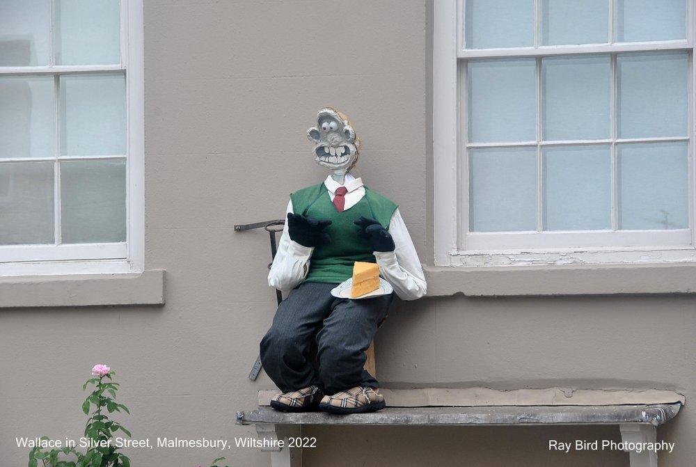 Wallace visits Malmesbury, Wiltshire 2022