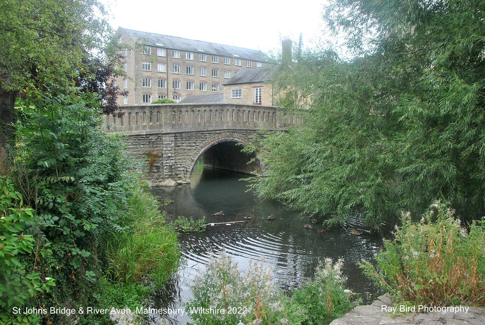 St Johns Bridge on River Avon, Malmesbury, Wiltshire 2022