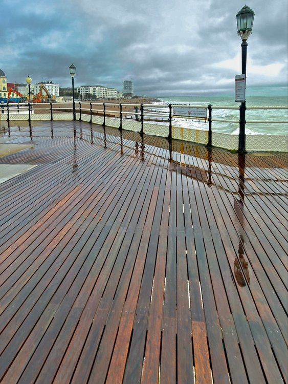 Worthing Pier, wet day in February